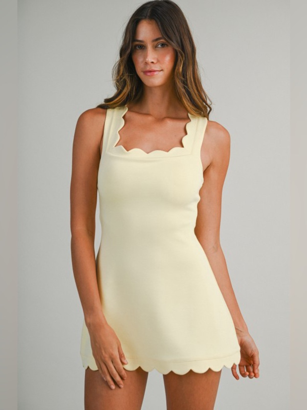SCUBA SCALLOP SQUARE NECK SLEEVELESS
MINI DRESS WITH SHORTS Medium - Picture 11 of 12